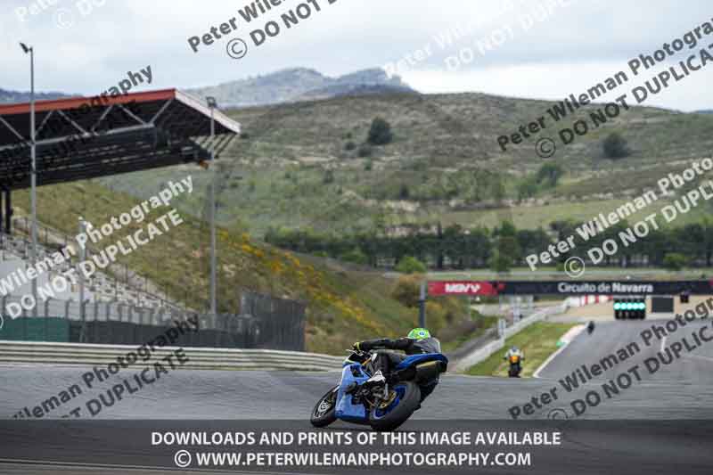 cadwell no limits trackday;cadwell park;cadwell park photographs;cadwell trackday photographs;enduro digital images;event digital images;eventdigitalimages;navarra;no limits trackdays;peter wileman photography;racing digital images;trackday digital images;trackday photos